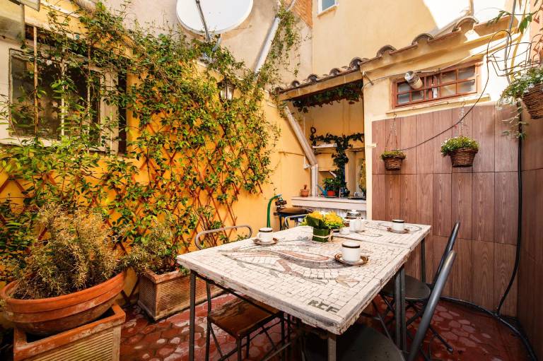 Fully equipped wonderful rental apartment with grill & terrace | Close to Pantheon | Perfect for remote work | Pets allowed in Vittoria