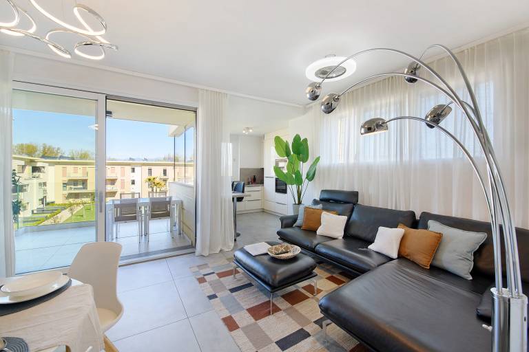 Fully equipped rental apartment with pool, terrace & garden | Mountain view | Pets allowed — photo 2