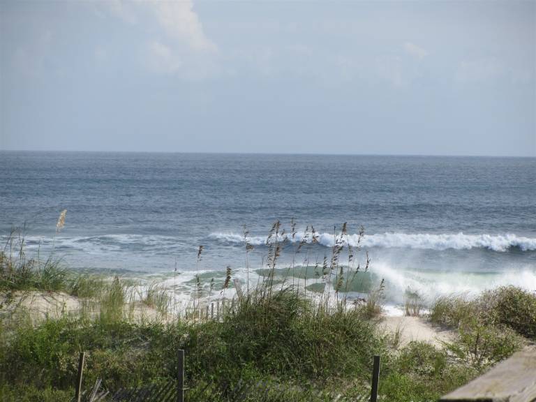 Condo | Beach view — photo 5
