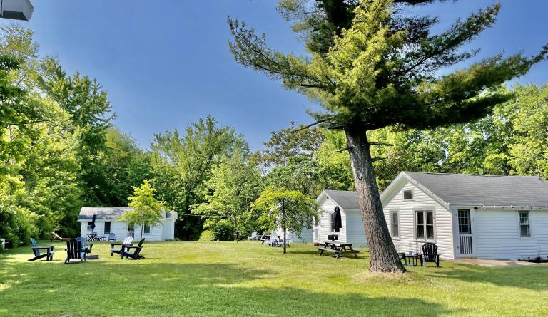 Cottage Geneva-on-the-Lake