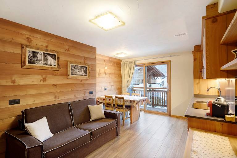 Apartment 'Gembro' with Mountain View, Shared Garden and Wi-Fi in Livigno