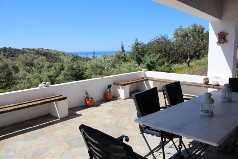Comfortable holiday house, spacious outdoor areas, wifi Triopetra, Crete — photo 4