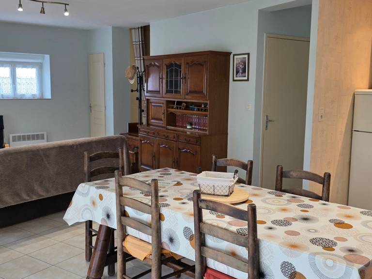 Pleasant cottage with yard & BBQ | Pets allowed — photo 2