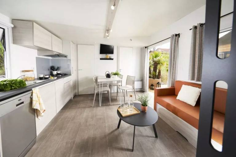 Camping Ferme Pedagogique de Prunay - Super EVO - 3 bedrooms - Semi-covered terrace - Air conditioning & dishwasher included! 6 people — photo 2