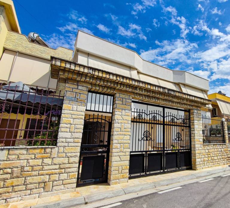 Villa  Vlora