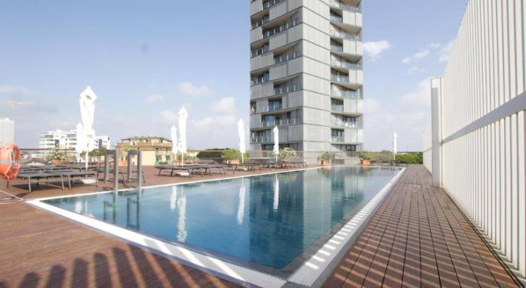 Wonderful serviced apartment with pool & patio | Beach nearby | Pets are welcome — photo 3