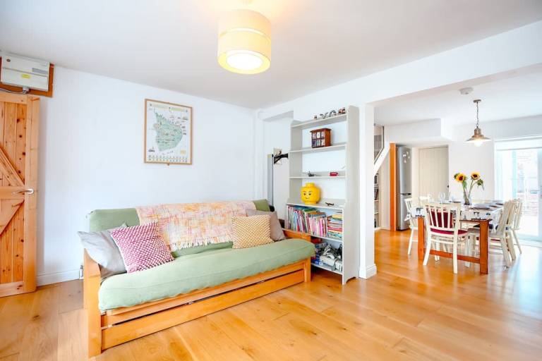 Perfect Booking Near Ramsgate Station And Beach — photo 2