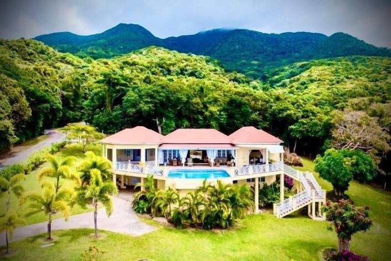 Villa  Nevis