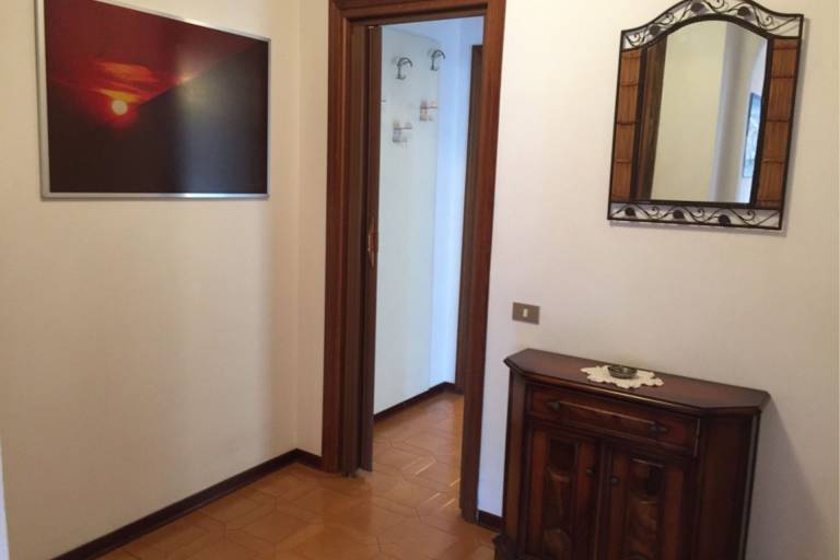 Apartment with 1 room for 5 persons — photo 4