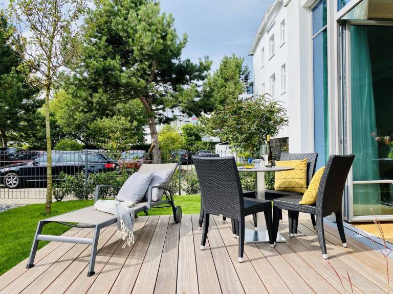 Lässige Eleganz – Sonnensuite direkt am Meer! Zentrale Lage, direkt am Strand in Binz