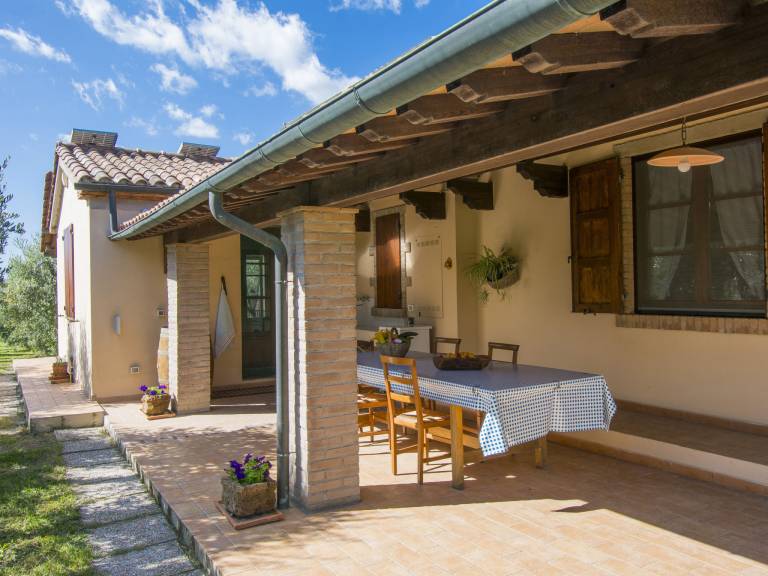 Vacation home with private pool, grill & patio | Dogs allowed — photo 5
