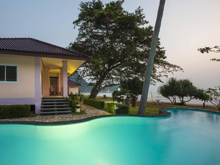 Chonnapha Resort in Khanom