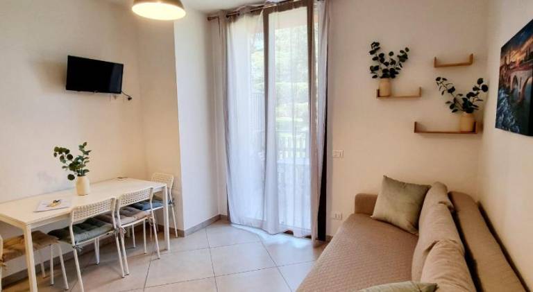 Apartment with pool in Peschiera del Garda