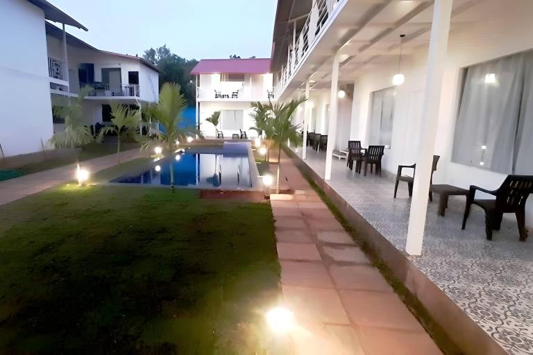 Villa with yard in Morjim