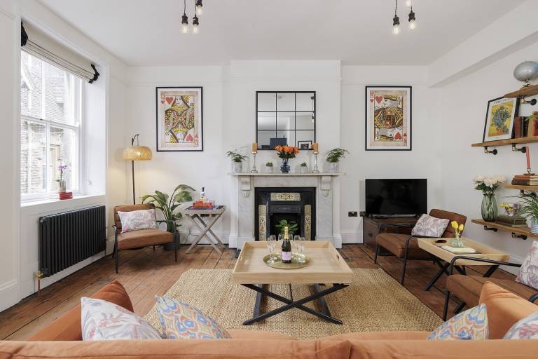 Cottage  Cirencester