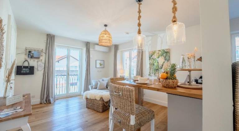 SCHLOSSBERG RESIDENCES - Betthupferl - Self Check-In Design Studios Aschaffenburg — photo 2