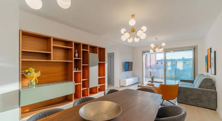 Serviced apartment with garden, jacuzzi & patio | Suitable for remote work — photo 2