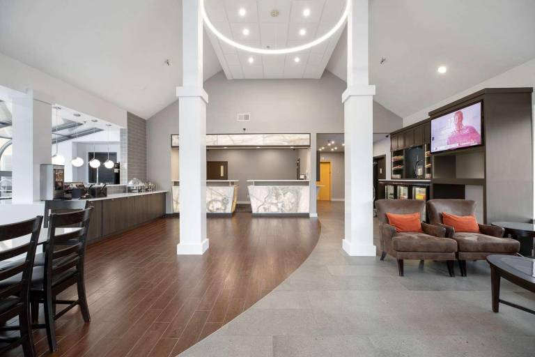 Best Western Plus Parkway Inn — photo 4