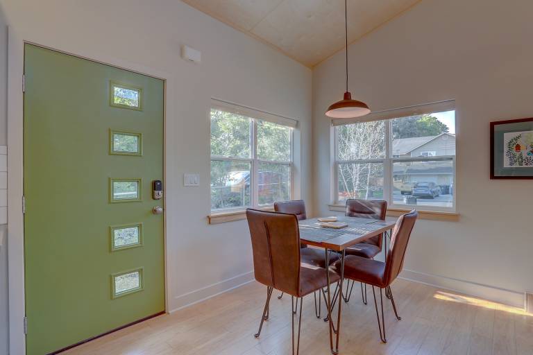 Family-friendly beautiful house with terrace | Pets are welcome — photo 4