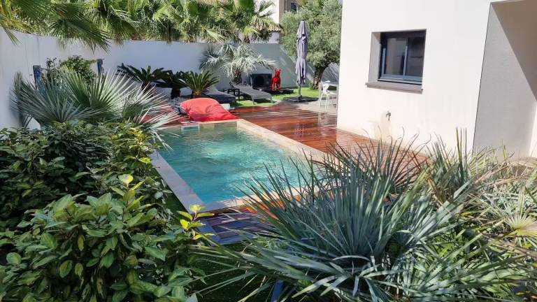Children-friendly ample house with terrace, private pool & barbecue | Beach nearby | Perfect for remote work | Pets are welcome in Agde