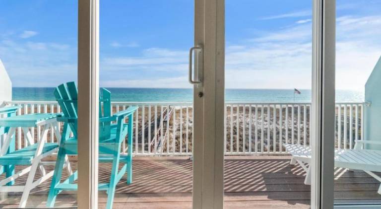 Vacation home with hot tub | Next to the beach | Pets allowed — photo 3