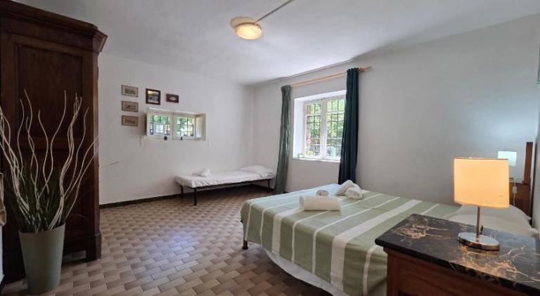 Holiday apartment with 2 rooms for 5 persons — photo 2
