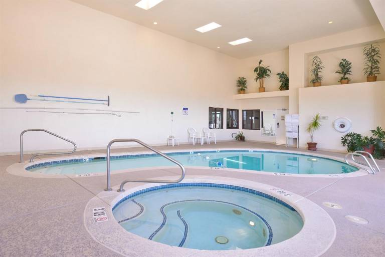 Baymont Inn & Suites by Wyndham — photo 2