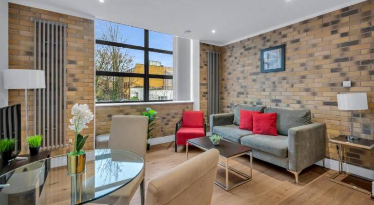 Apartment with 2 rooms for 5 persons in London