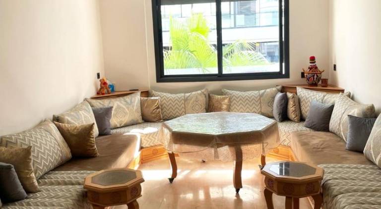 Apartment with pool — photo 3