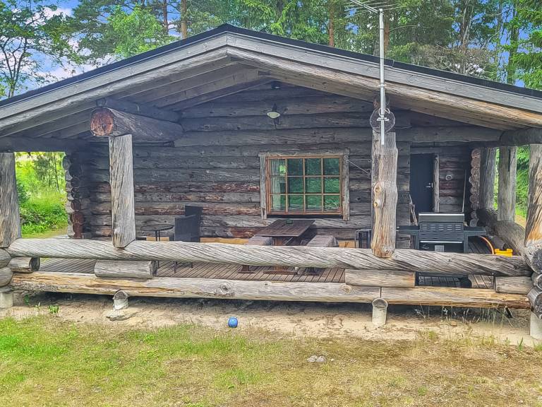 Vacation home with sauna & patio | Nature view | Pet-friendly — photo 4