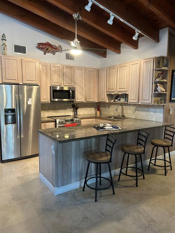 Deep Water Home located in White Marlin Beach Neighborhood — photo 2