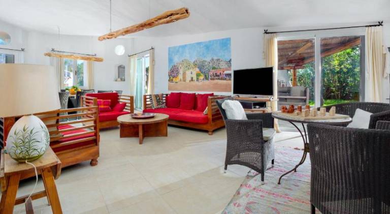 Villa with pool | Pets are welcome — photo 3
