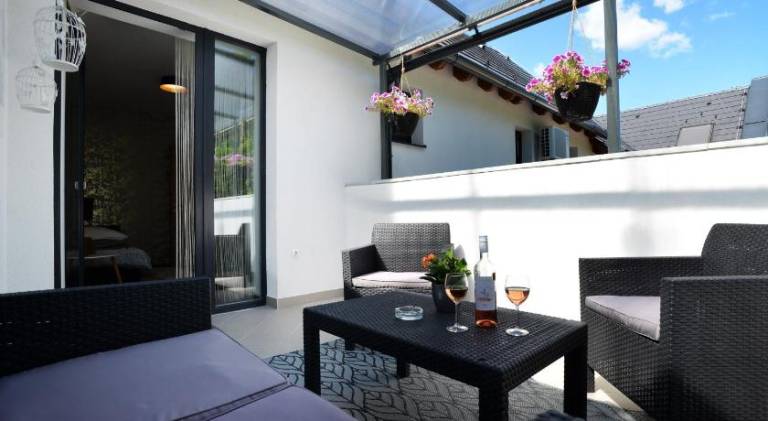 Holiday apartment with terrace | Good for workation — photo 4