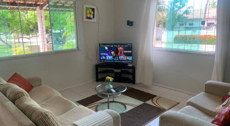 House with pool | Pets are welcome — photo 2