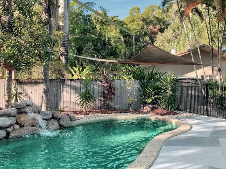 House  Palm Cove
