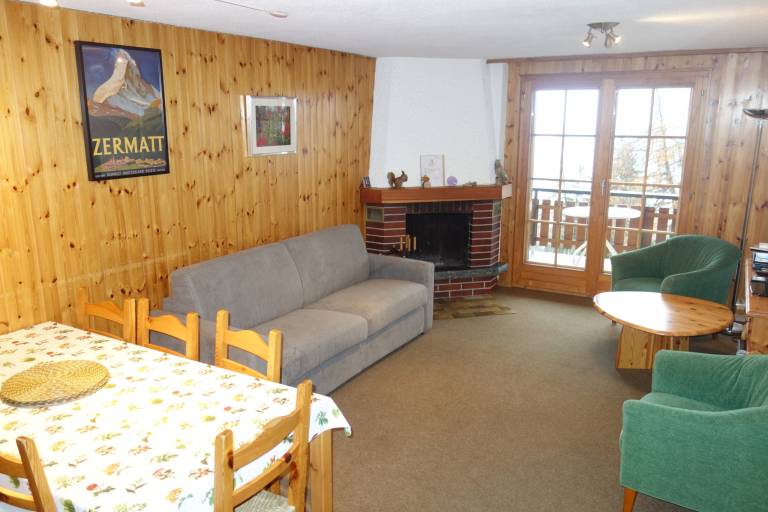 Rental apartment with yard in Vex