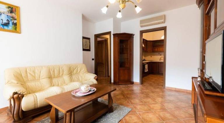 Rental apartment with 2 rooms for 5 persons in Olbia