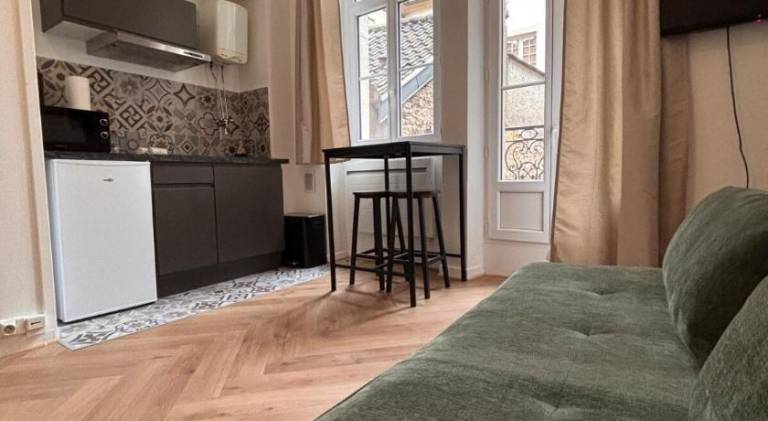 Apartment with 1 room for 2 persons in Dijon