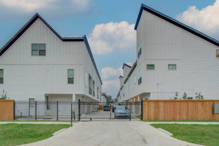 House OST/ South Union