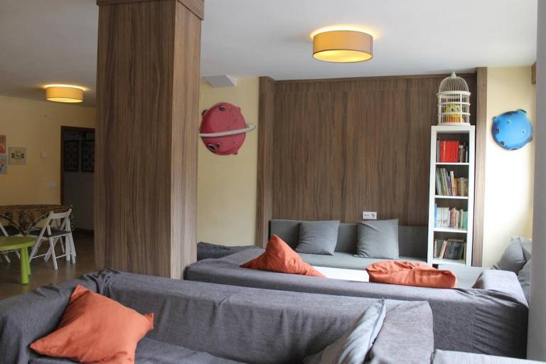 Rental apartment with pool & garden | Perfect for remote work — photo 2