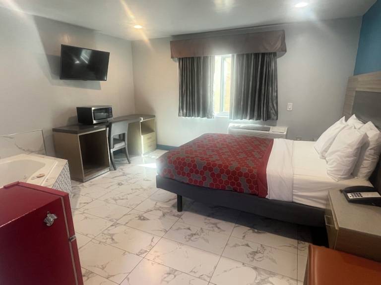 Motel  Southwest Anaheim