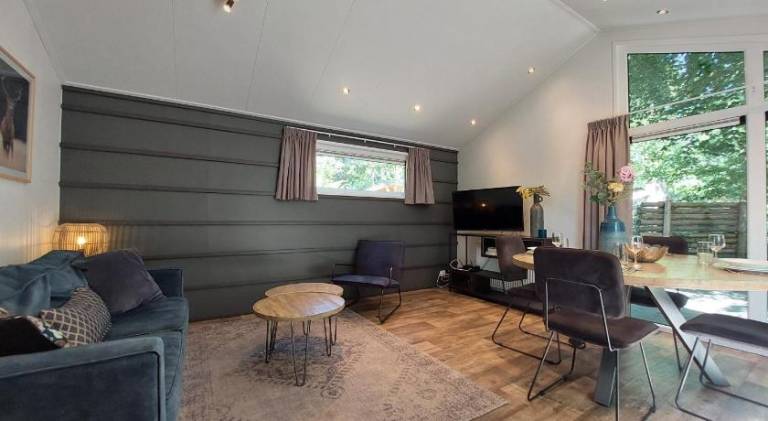 Charming vacation home with pool | Beach nearby | Pet-friendly — photo 2