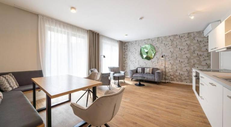 Holiday apartment with patio | Close to Sanssouci | Pets allowed — photo 3