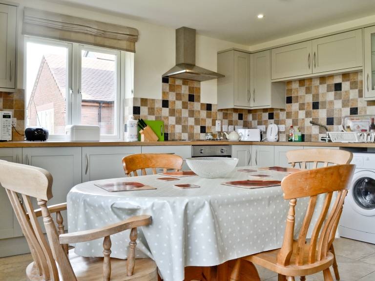 Child-friendly cottage with garden | Pets allowed — photo 3