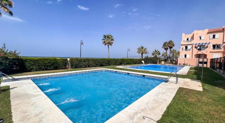 Apartment with pool, garden & terrace in Tarifa