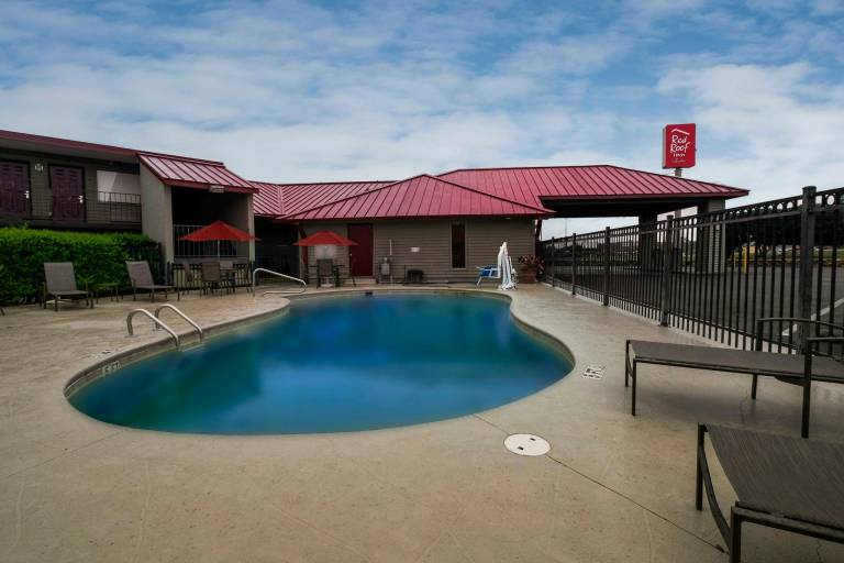 Red Roof Inn Dothan — photo 5