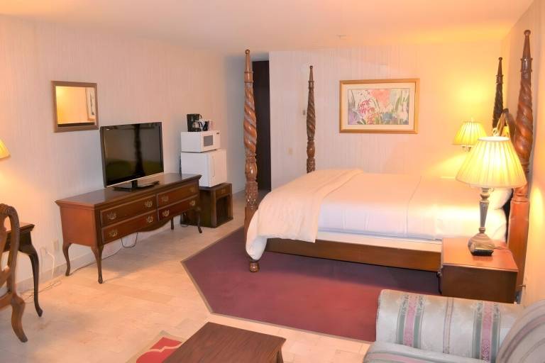Merced Inn & Suites — photo 2