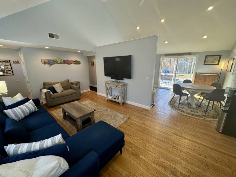 Enjoy the charm of this Cape Cod getaway; coastal elegance meets modern comfort and tranquility. — photo 4