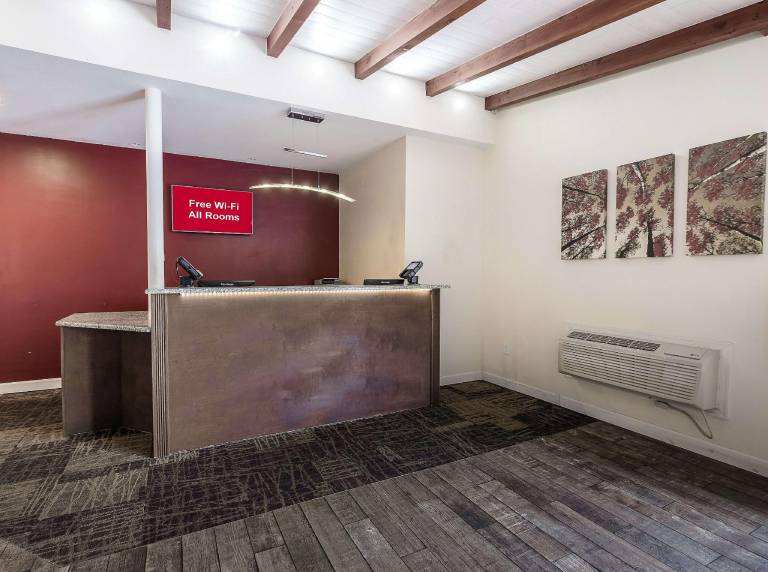 Red Roof Inn Lancaster - Strasburg — photo 4