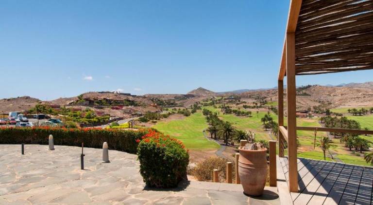 Villa with pool | Pets allowed — photo 4